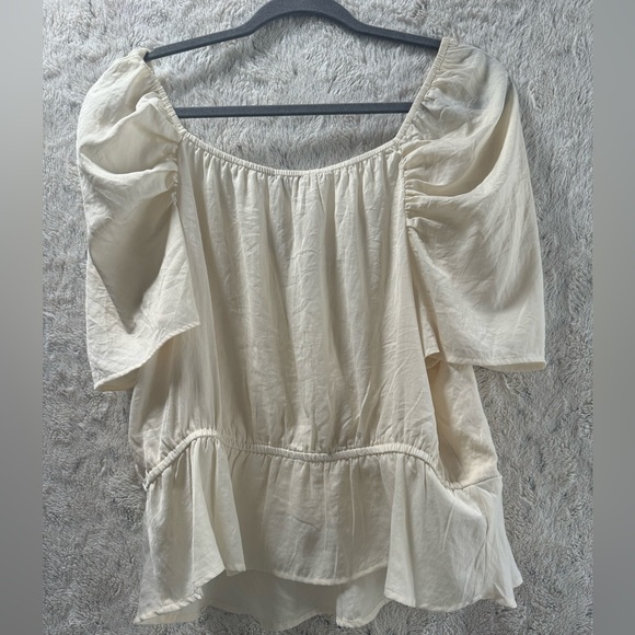 American Eagle Top - Picture 2 of 2